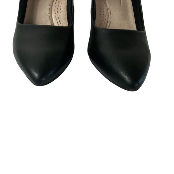 Clarks Pumps 8.5 Career wear , night out, wedding, black leather - Picture 4 of 8